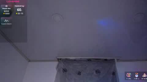 Snapshot of daddyspetite_ chatting on July 2026 12:49:01 AM Lili online show from July 2026 12:49:01 AM
