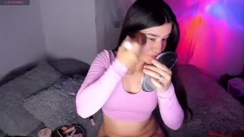 Snapshot of daddyspetite_ chatting on July 2026 02:40:01 AM Lili online show from July 2026 02:40:01 AM