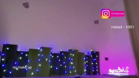 daddyspixxie online show from September 2025 01:23:02 PM