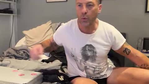 daddyswede23 online show from April 2026 09:30:01 PM