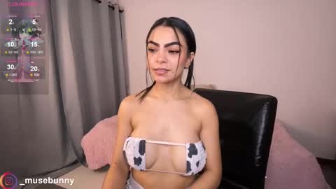 Sophie online show from September 2025 01:51:01 AM