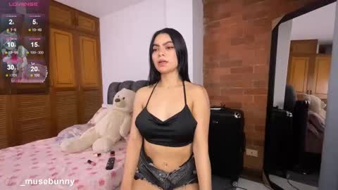 Sophie online show from November 2025 02:44:02 AM