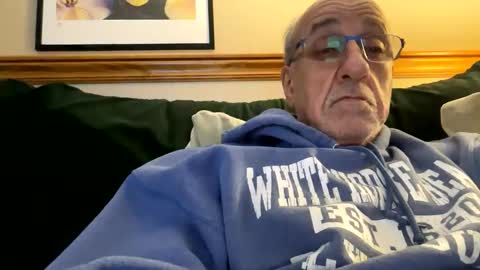 daddyweis online show from December 2025 08:25:01 PM