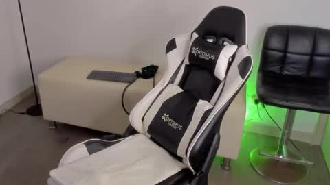 Allan Daf online show from September 2025 02:33:02 PM