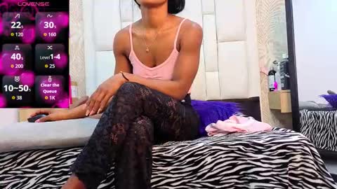 daffnelewis online show from March 2026 11:16:02 AM