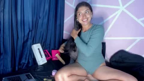 dafna lorens  online show from January 2026 01:53:01 AM