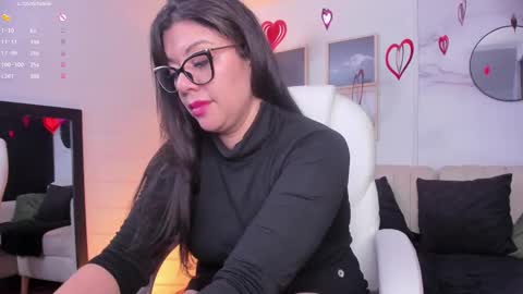 Dafne online show from February 2025 06:30:01 PM