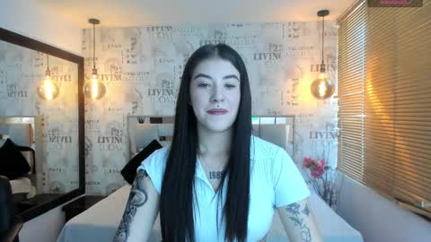 Snapshot of dafne_20 chatting on September 2025 08:08:01 PM dafne_20 online show from September 2025 08:08:01 PM