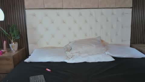 Snapshot of dafne_hillss chatting on September 2025 12:29:01 PM dafne_hillss online show from September 2025 12:29:01 PM