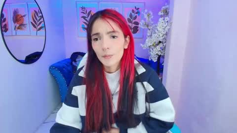 Snapshot of dafne_huges chatting on October 2025 07:22:01 PM dafne huges online show from October 2025 07:22:01 PM