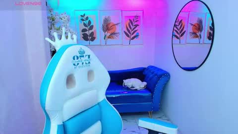 Snapshot of dafne_huges chatting on November 2025 07:47:02 PM dafne huges online show from November 2025 07:47:02 PM