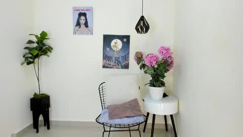 Dafne online show from April 2026 03:05:01 PM