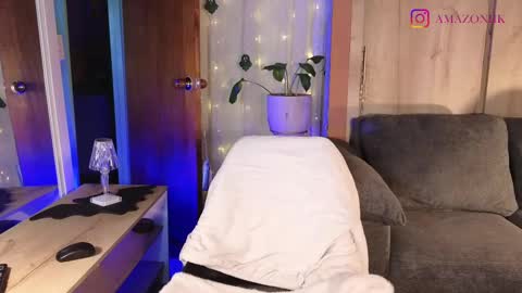 LORENA  online show from October 2025 09:21:01 PM