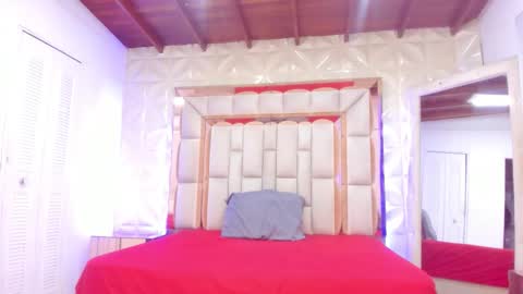 Dafnee online show from March 2026 01:04:02 PM