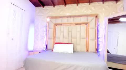 Dafnee online show from March 2026 12:49:02 PM