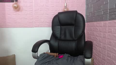 dafnee_e online show from January 2025 02:28:02 AM