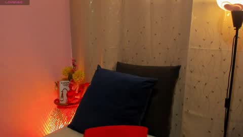 dafnemel online show from April 2026 08:28:02 PM