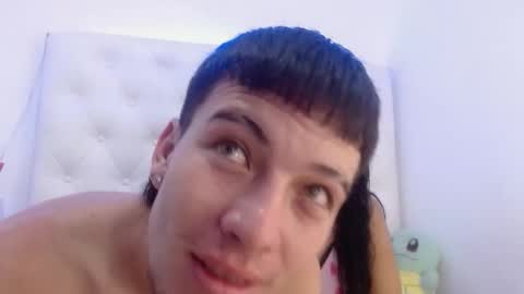 dafnne_and_thomas online show from May 2026 03:25:01 AM