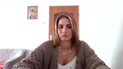 Dagmarie online show from February 2025 10:46:01 AM
