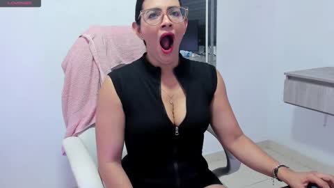 Snapshot of dahian_carter chatting on October 2025 02:04:01 PM Dahian online show from October 2025 02:04:01 PM