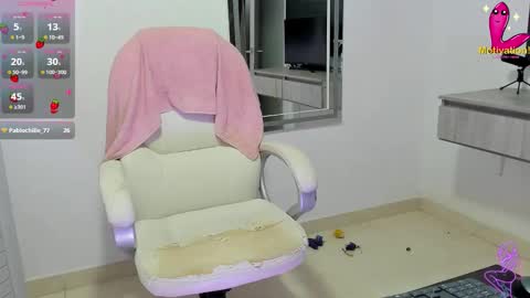 Snapshot of dahian_carter chatting on November 2025 11:48:01 PM Dahian online show from November 2025 11:48:01 PM