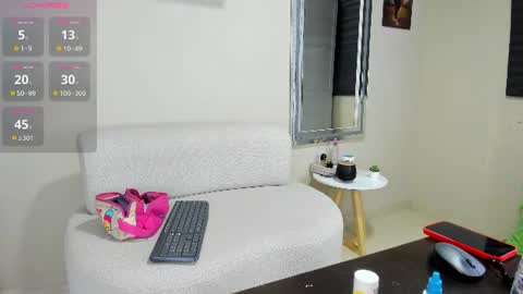 Snapshot of dahian_carter chatting on July 2026 01:25:01 PM Dahian online show from July 2026 01:25:01 PM