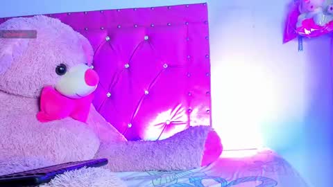    online show from February 2025 08:44:02 AM