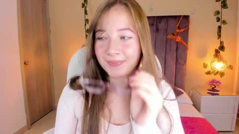 Dahlia online show from October 2025 09:35:02 PM