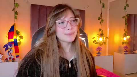 Snapshot of dahlia_rousse chatting on June 2026 05:54:01 AM Dahlia online show from June 2026 05:54:01 AM