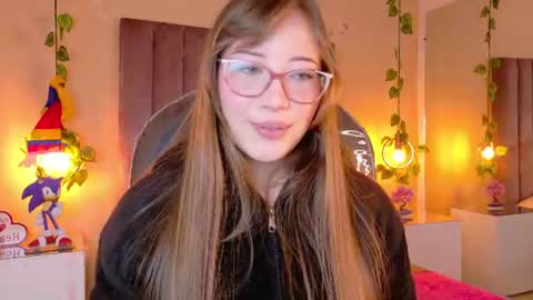 Snapshot of dahlia_rousse chatting on June 2026 05:49:02 AM Dahlia online show from June 2026 05:49:02 AM