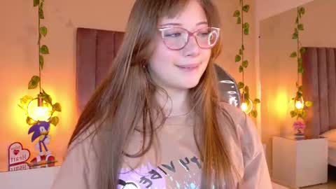 Snapshot of dahlia_rousse chatting on July 2026 06:06:01 AM Dahlia online show from July 2026 06:06:01 AM