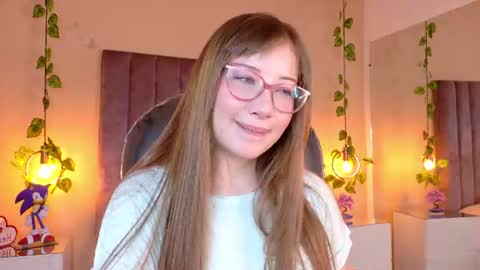 Snapshot of dahlia_rousse chatting on July 2026 06:04:02 AM Dahlia online show from July 2026 06:04:02 AM