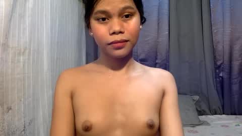 Snapshot of dahlia_vivienne chatting on March 2026 11:38:01 AM yourgirlydahlia online show from March 2026 11:38:01 AM