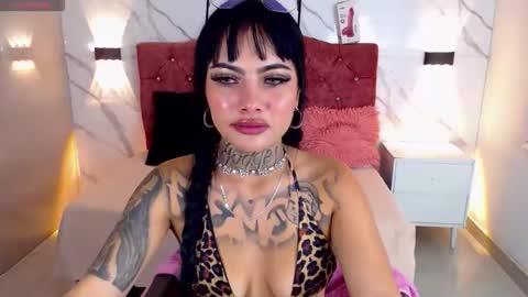 diosa dhaly online show from April 2026 11:05:02 PM
