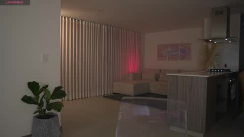 Snapshot of daihanwatson_ chatting on October 2025 01:23:01 AM Dai independent online show from October 2025 01:23:01 AM