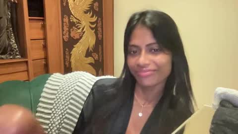 Snapshot of daily_dosessshhhh chatting on December 2024 12:01:02 PM AnnaCeleste online show from December 2024 12:01:02 PM