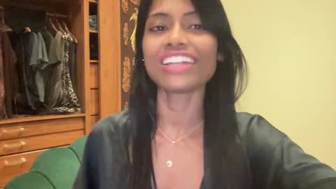 Snapshot of daily_dosessshhhh chatting on December 2024 12:25:02 PM AnnaCeleste online show from December 2024 12:25:02 PM