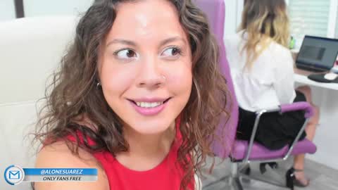 Snapshot of daily_stories chatting on December 2024 06:26:01 PM Alondra Suarez online show from December 2024 06:26:01 PM