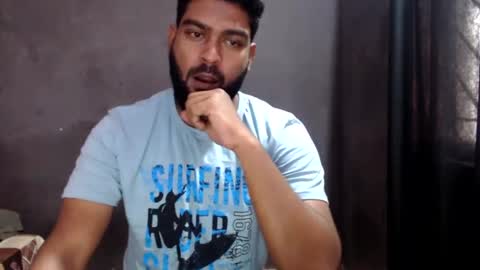 indian guys online show from December 2024 03:25:01 AM