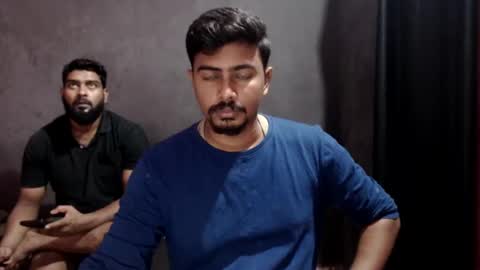 indian guys online show from December 2024 06:15:02 PM