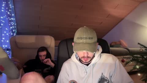 Snapshot of daimon_hall chatting on January 2025 03:42:02 AM Daimon  online show from January 2025 03:42:02 AM