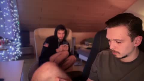 Snapshot of daimon_hall chatting on January 2025 01:21:02 AM Daimon  online show from January 2025 01:21:02 AM