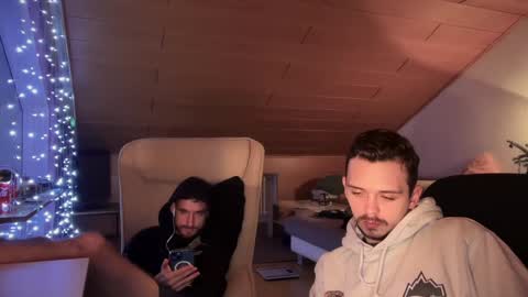 Snapshot of daimon_hall chatting on January 2025 04:23:01 AM Daimon  online show from January 2025 04:23:01 AM