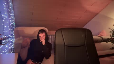 Snapshot of daimon_hall chatting on January 2025 02:11:02 AM Daimon  online show from January 2025 02:11:02 AM