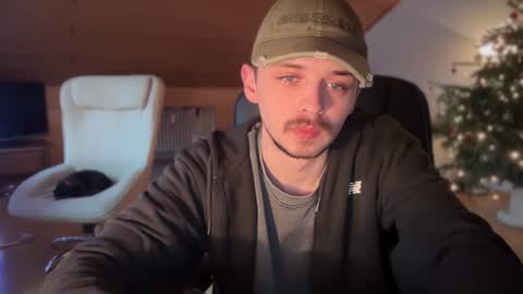 Snapshot of daimon_hall chatting on January 2025 07:43:02 AM Daimon  online show from January 2025 07:43:02 AM