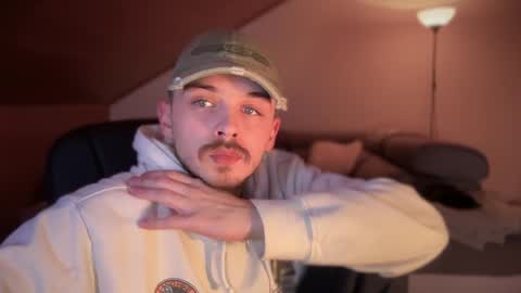 Snapshot of daimon_hall chatting on February 2025 01:04:02 AM Daimon  online show from February 2025 01:04:02 AM