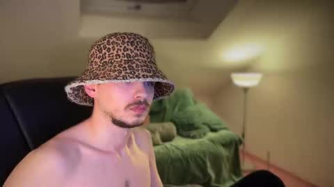 Snapshot of daimon_hall chatting on March 2025 12:42:01 AM Daimon  online show from March 2025 12:42:01 AM