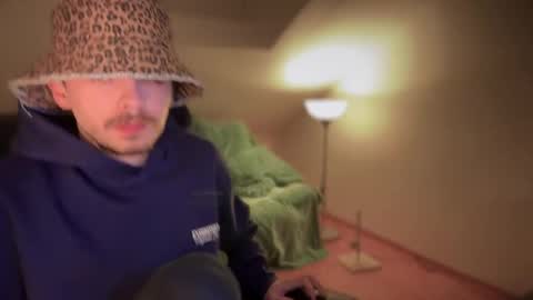 Snapshot of daimon_hall chatting on March 2025 03:46:02 AM Daimon  online show from March 2025 03:46:02 AM