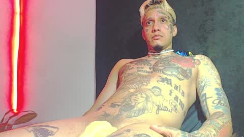 Snapshot of daimond_hope666 chatting on January 2025 03:43:01 AM Daimond hope666 online show from January 2025 03:43:01 AM