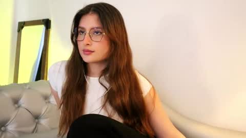 Snapshot of daisha_riley chatting on October 2025 01:55:02 PM Lauren online show from October 2025 01:55:02 PM